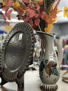 Decorative Vase and Plate STEP on in Thrift Staples